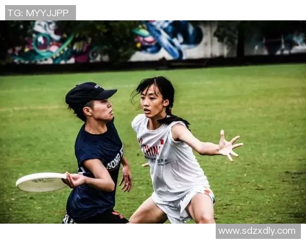 实时新闻深入分析杭州飞盘队包夹战术的优势与应用策略